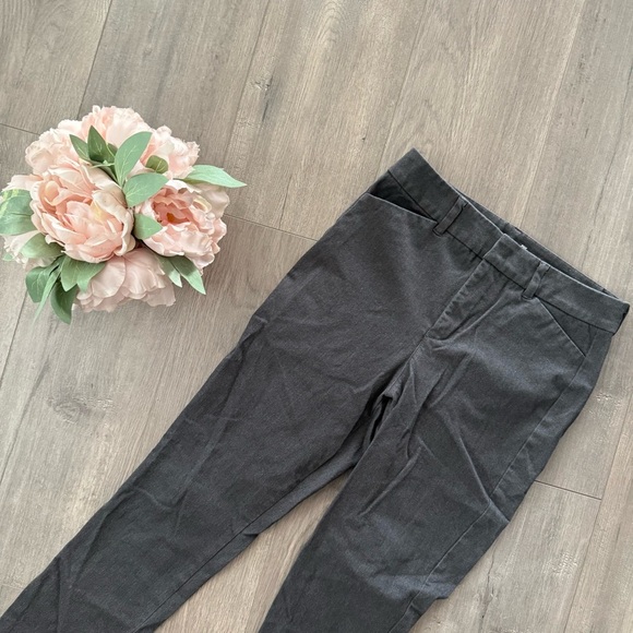 Old Navy Dark Heather Grey Pixie High Rise Skinny Pants - Picture 3 of 7